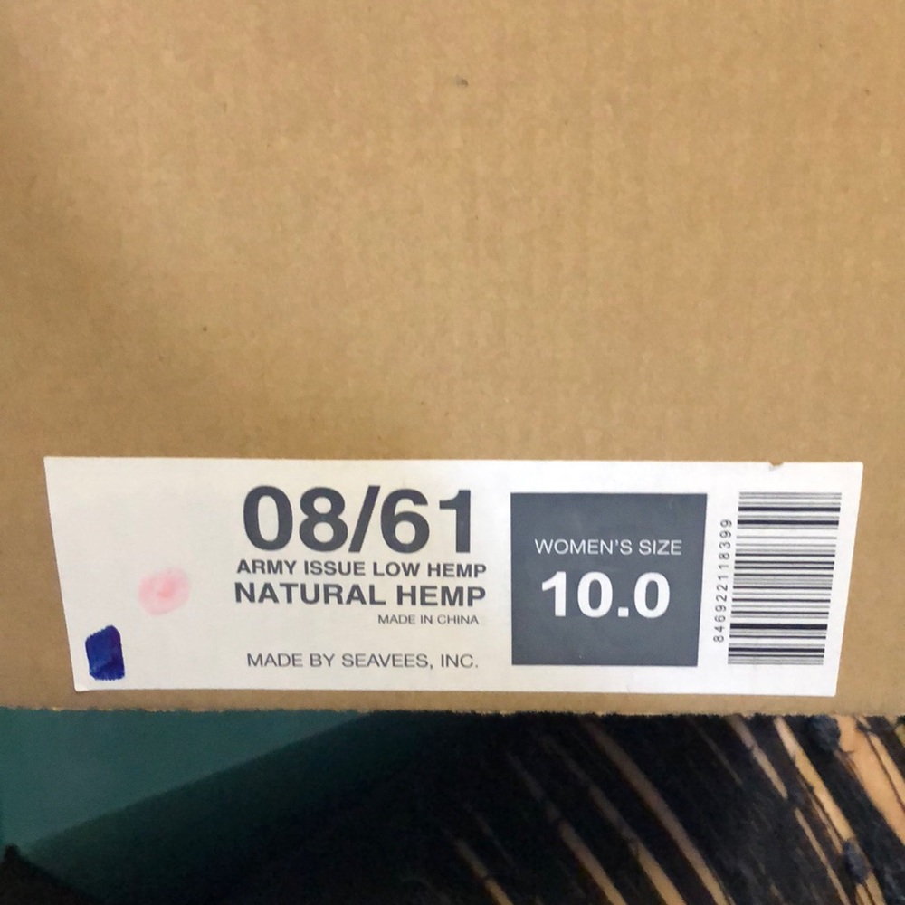 Selling Women’s 10 SeaVees Authentic California